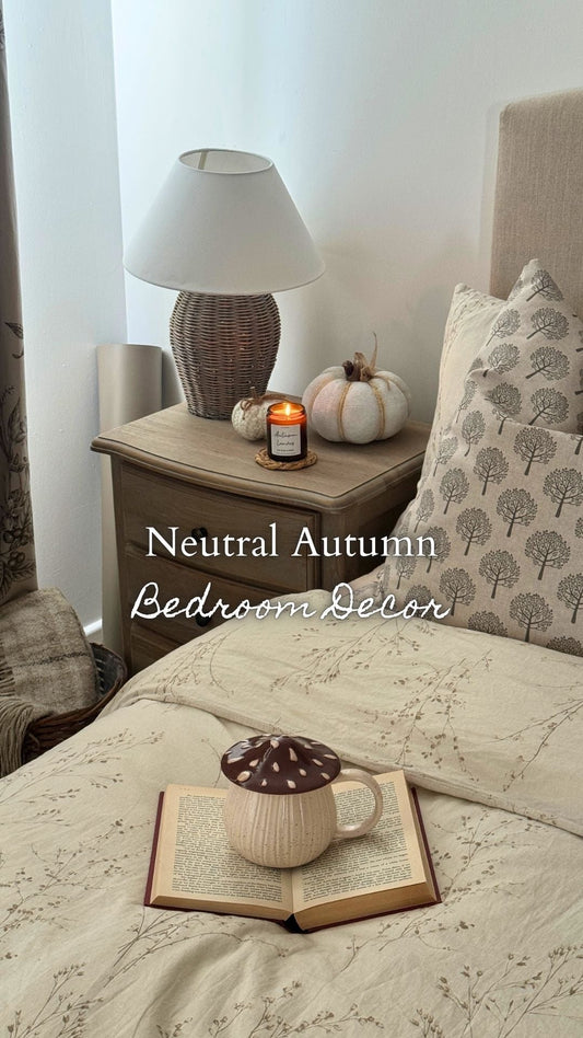 Neutral Autumn Bedroom Decor Inspo
