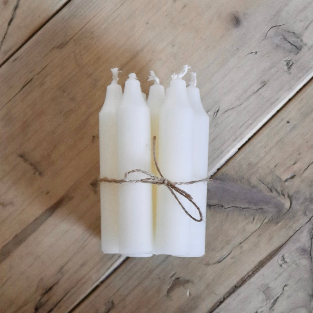 Short Dinner Candles – Paraffin Wax in Ivory