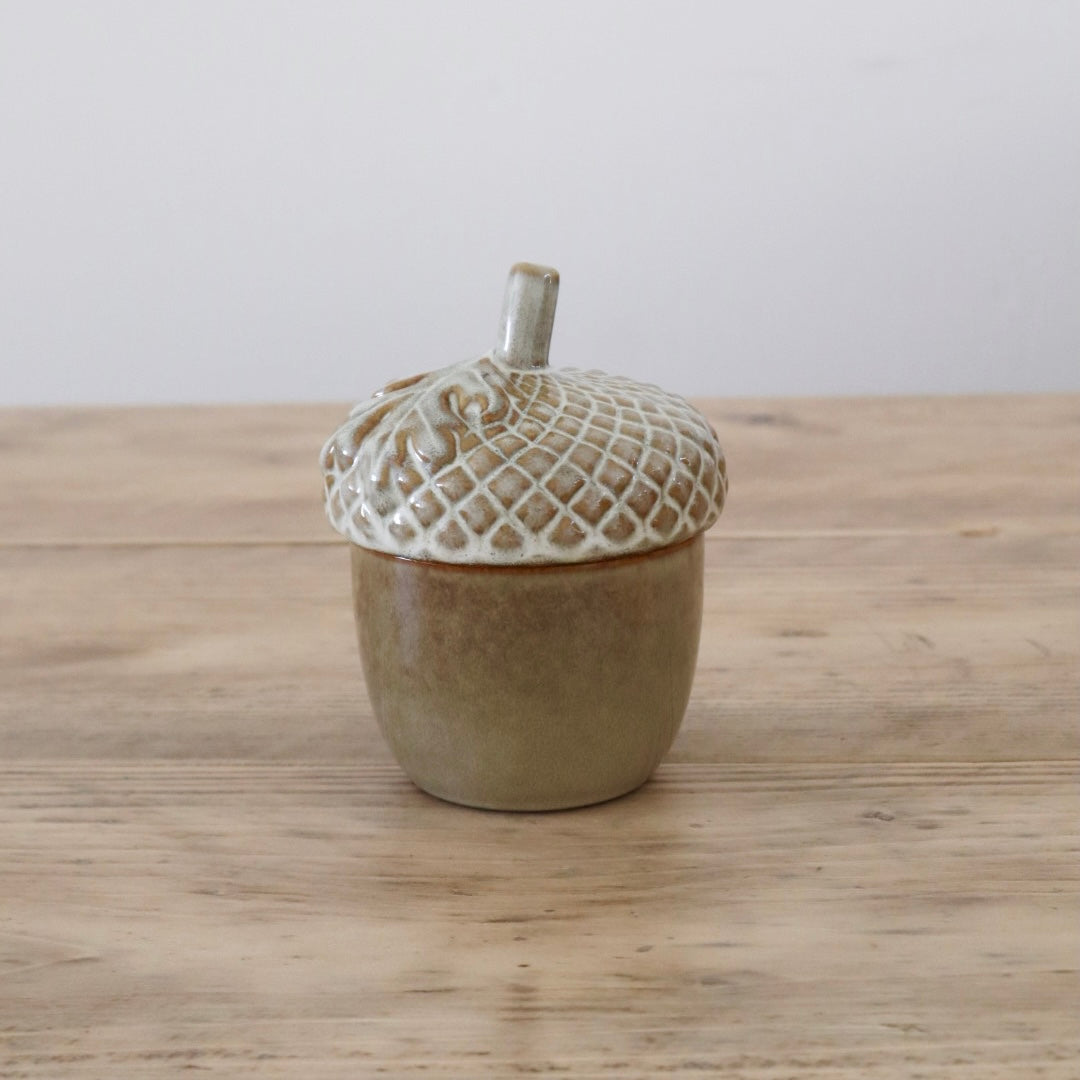 Acorn Pot with Lid