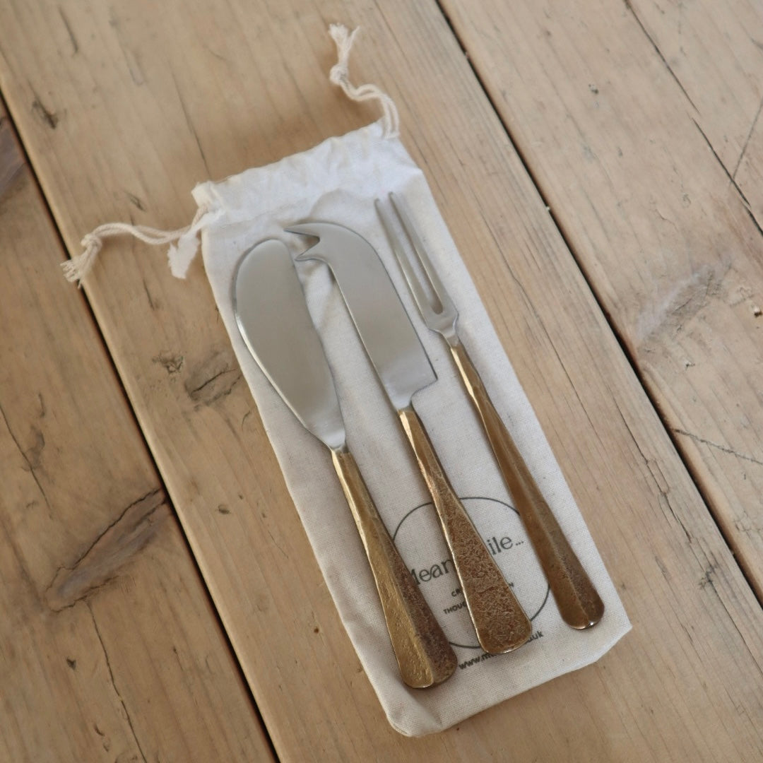 Cheese and Pickle Set in Cotton Bag – Rustic Country Tableware