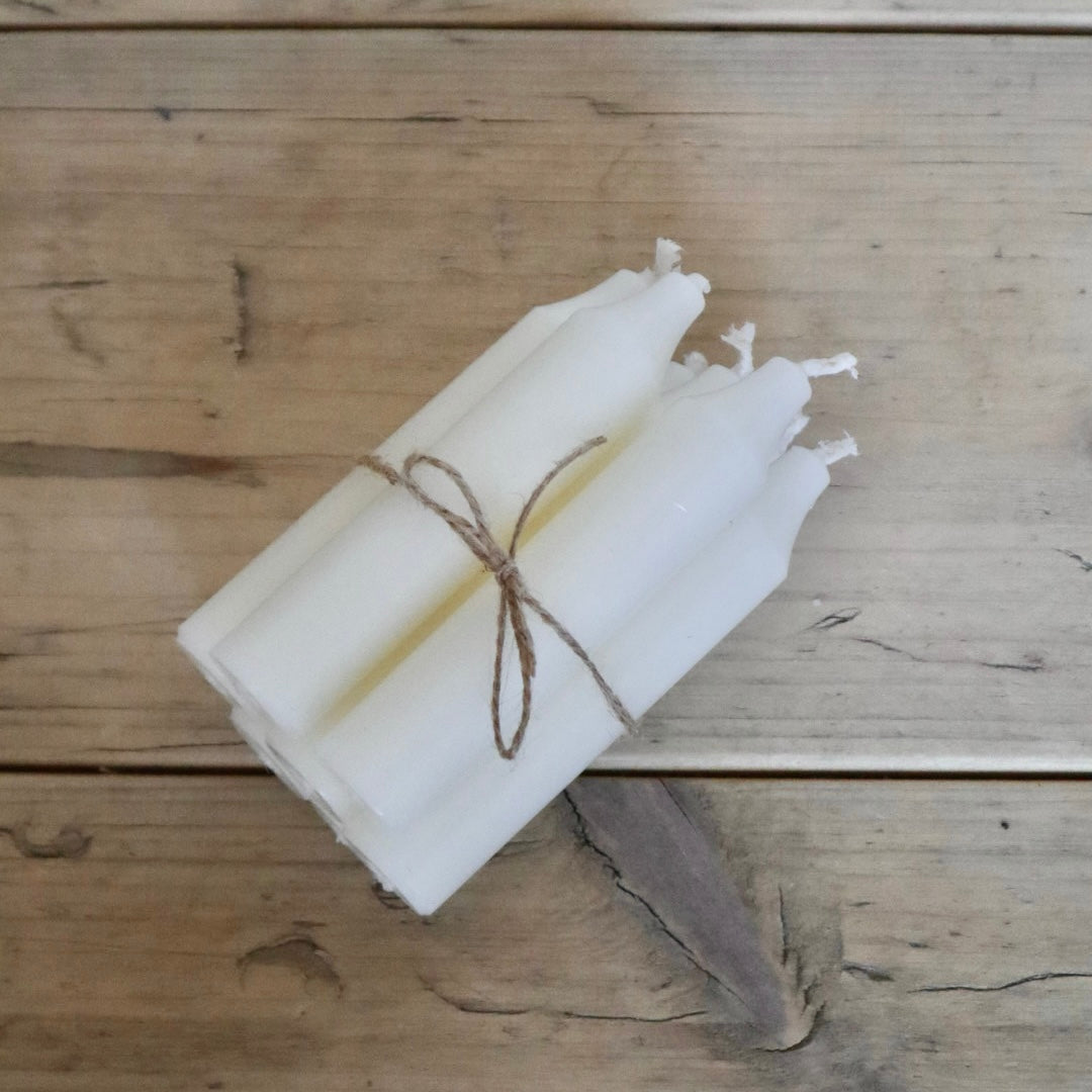 Short Dinner Candles – Paraffin Wax in Ivory
