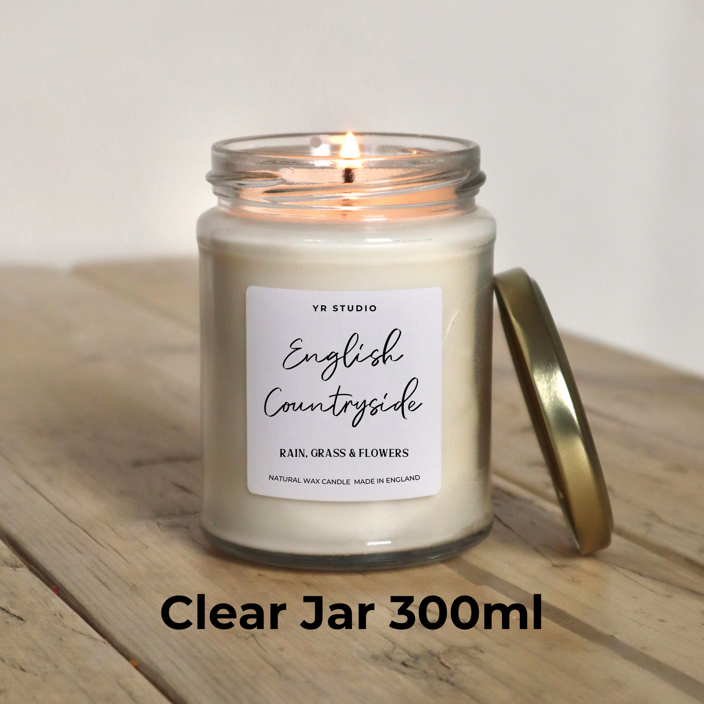 English Countryside Candle: Embrace Slow living & Cottagecore Serenity 