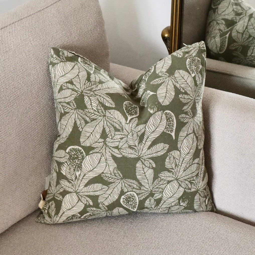 Green Botanical Print Country Cushion – Feather Filled for Cosy Comfort