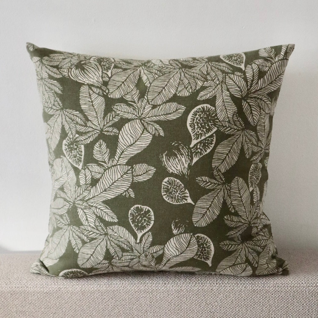 Green Botanical Print Country Cushion – Feather Filled for Cosy Comfort