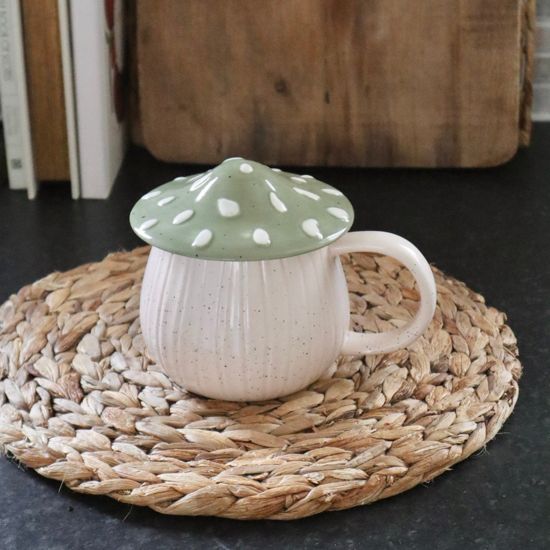 Sage Green Mushroom Mug with Lid – Perfect for Nature-Inspired Cottage Decor