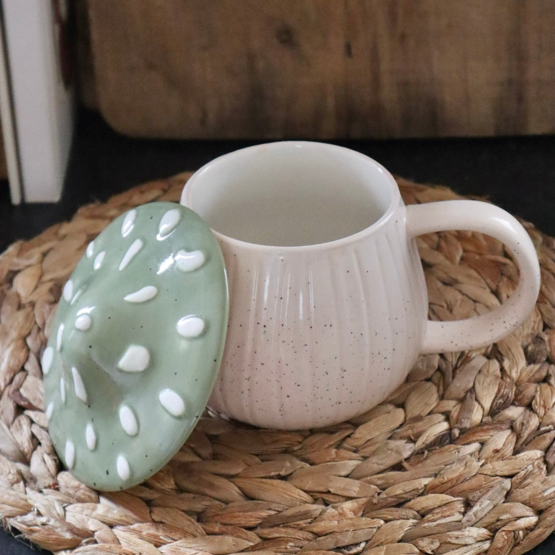 Sage Green Mushroom Mug with Lid – Perfect for Nature-Inspired Cottage Decor